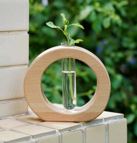 مزهرية خشبية