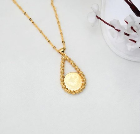 قلادة الدمعة