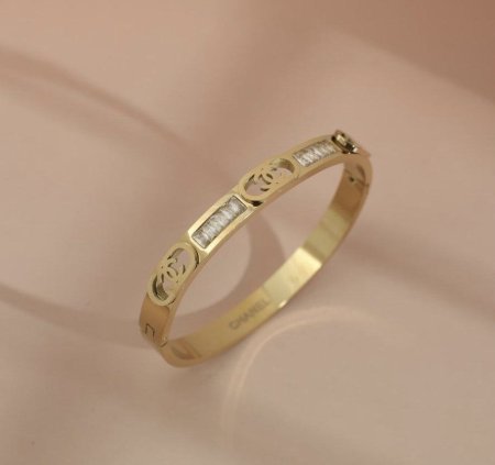 اسوارة ستاتي