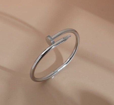 اسوارة ستاتي